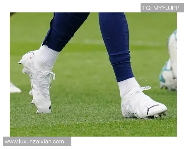 哪些足坛巨星代言足球鞋最多成为品牌市场竞争焦点